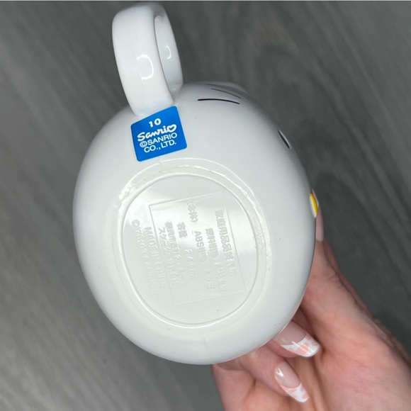 Hello Kitty small plastic mug - Picture 6 of 6